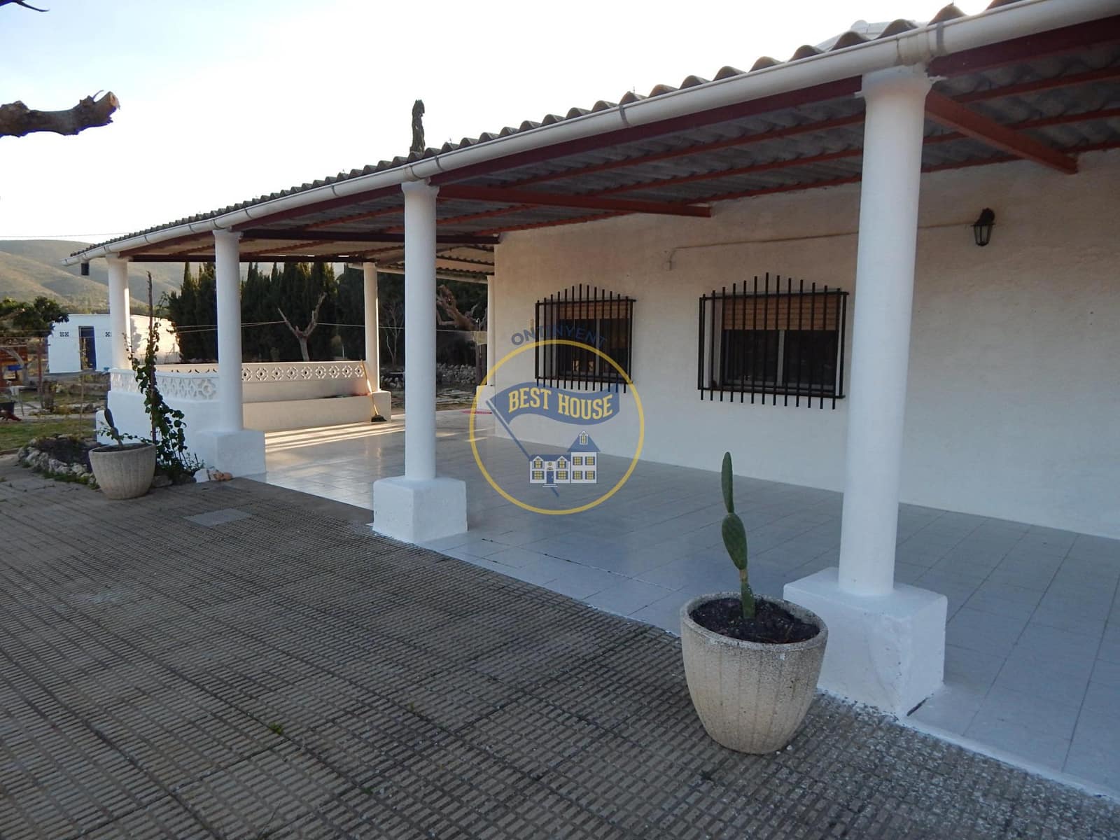 5 soveværelse Villa til salg i Ontinyent - € 150.000 (Ref: 8822274)