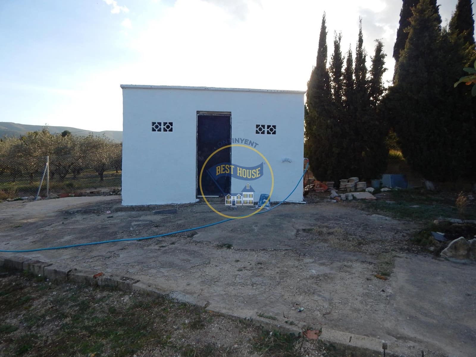 5 soveværelse Villa til salg i Ontinyent - € 150.000 (Ref: 8822274)