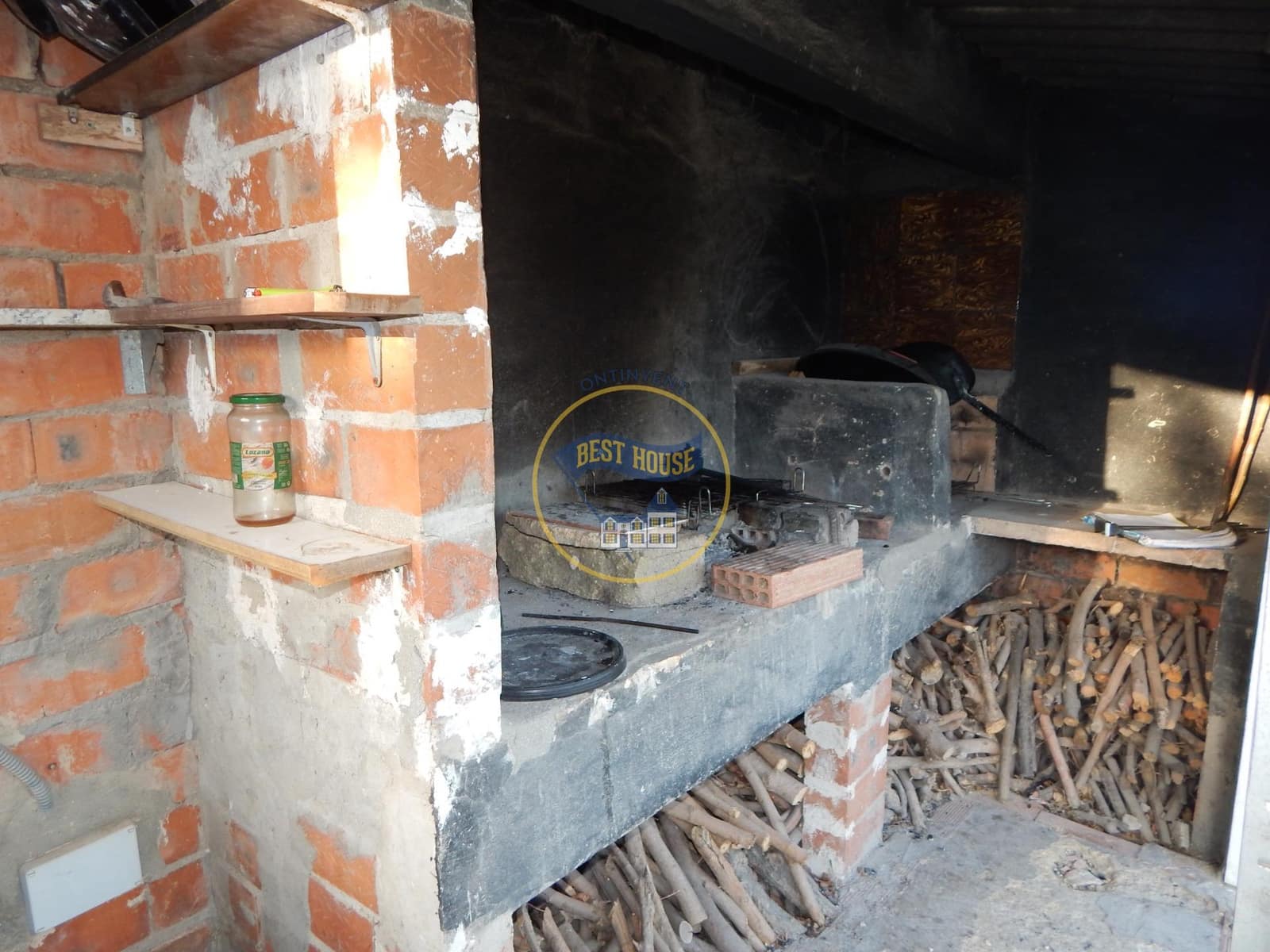 5 soveværelse Villa til salg i Ontinyent - € 150.000 (Ref: 8822274)