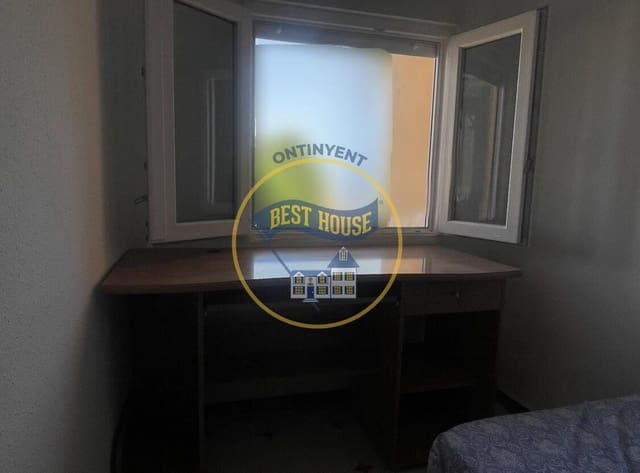 3 soveværelse Lejlighed til salg i Ontinyent - € 80.000 (Ref: 8841270)