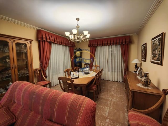 8 bedroom Villa for sale in Banyeres de Mariola with pool - € 480,000 (Ref: 8843527)