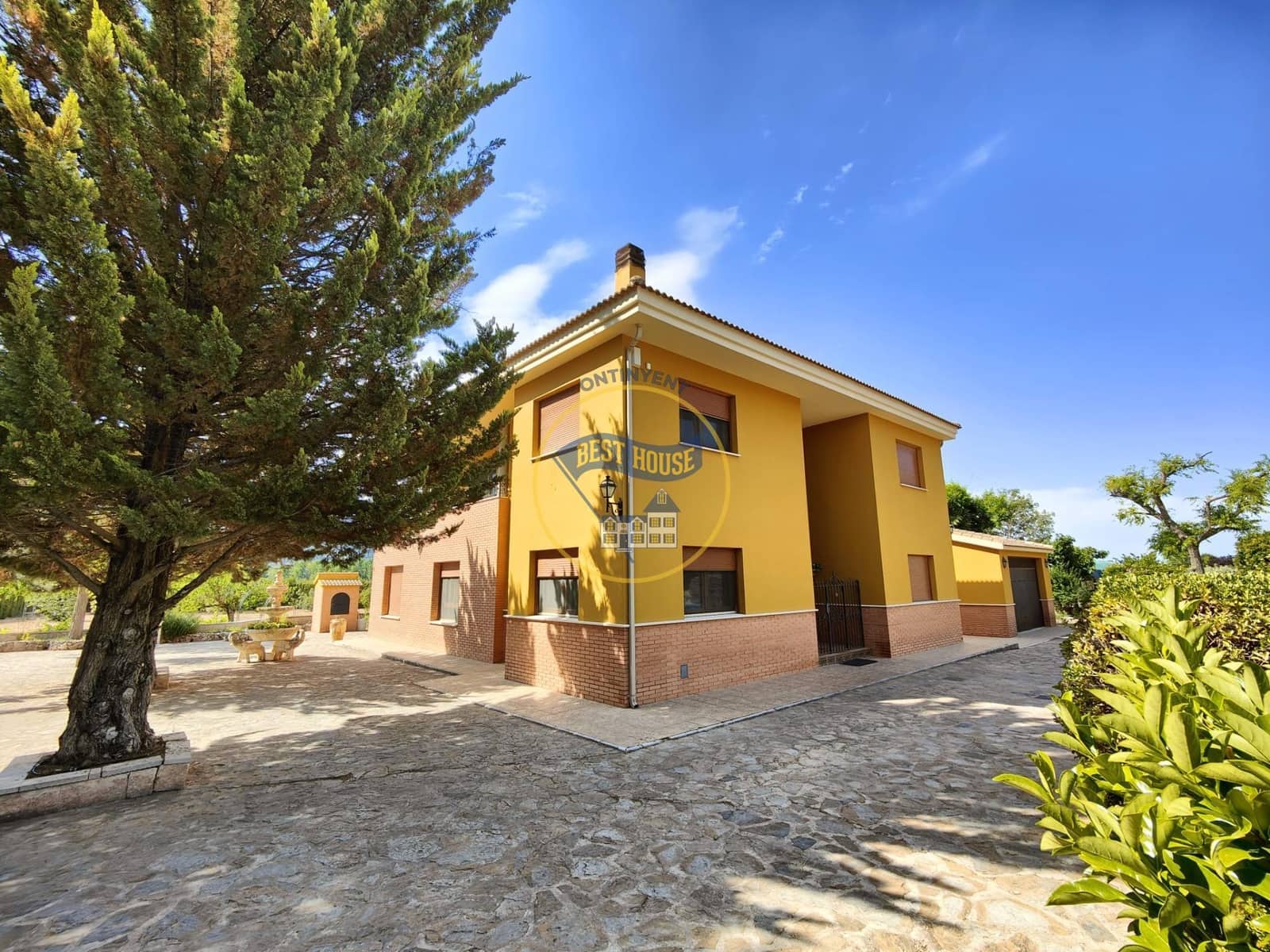 8 soveværelse Villa til salg i Banyeres de Mariola med swimmingpool - € 480.000 (Ref: 8843527)