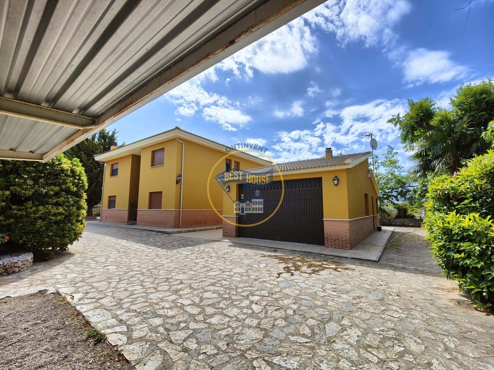 8 soveværelse Villa til salg i Banyeres de Mariola med swimmingpool - € 480.000 (Ref: 8843527)