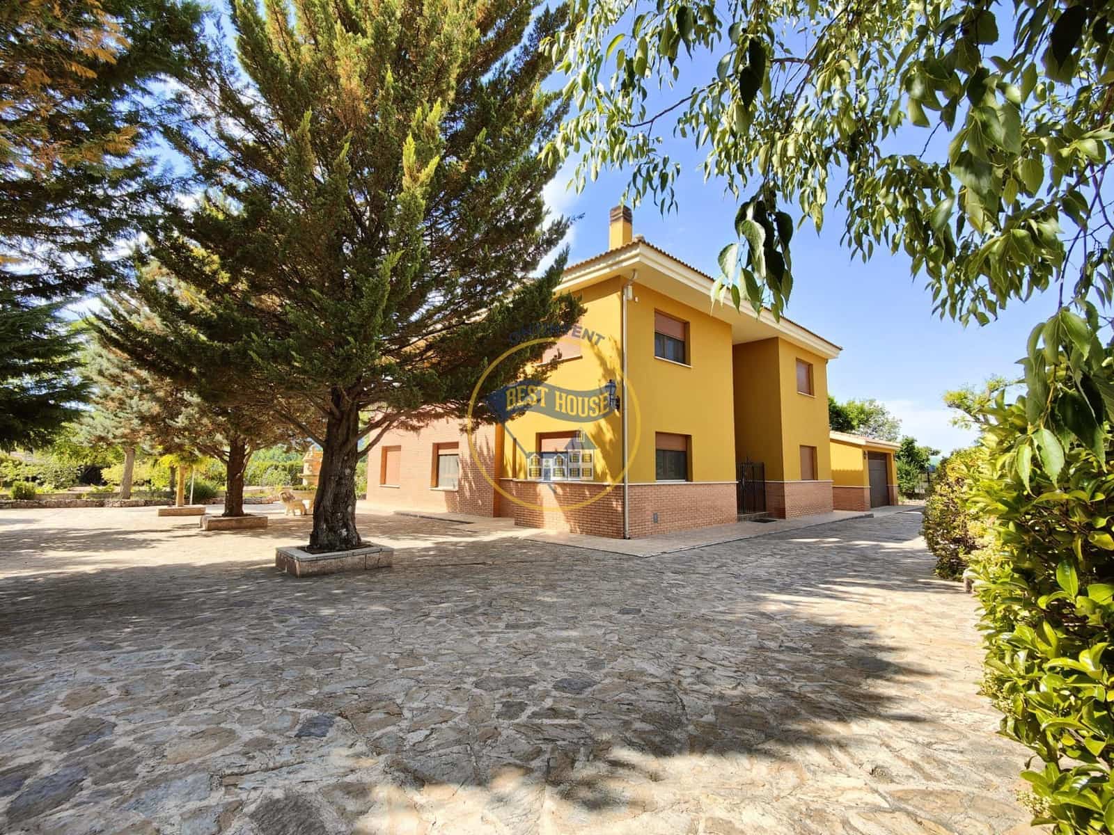 8 soveværelse Villa til salg i Banyeres de Mariola med swimmingpool - € 480.000 (Ref: 8843527)