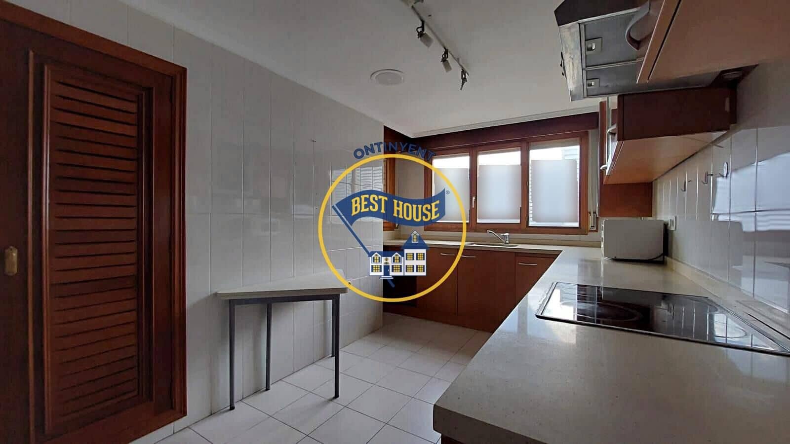 4 soveværelse Lejlighed til salg i Ontinyent - € 150.000 (Ref: 8867060)