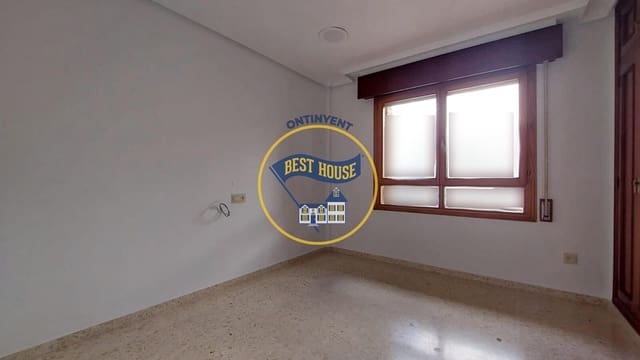 4 soveværelse Lejlighed til salg i Ontinyent - € 150.000 (Ref: 8867060)