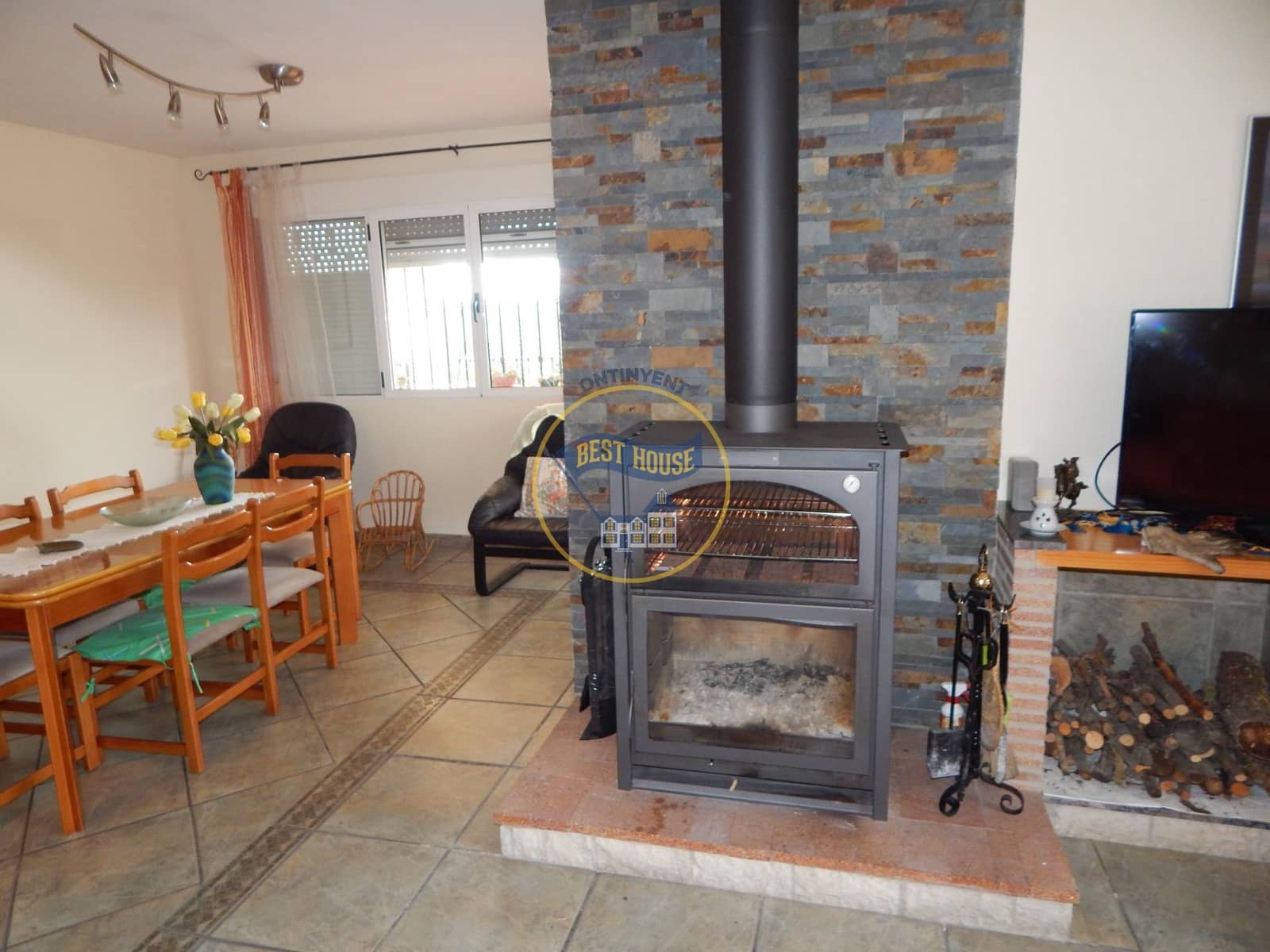 5 soveværelse Villa til salg i Bocairent med swimmingpool garage - € 376.000 (Ref: 8885996)