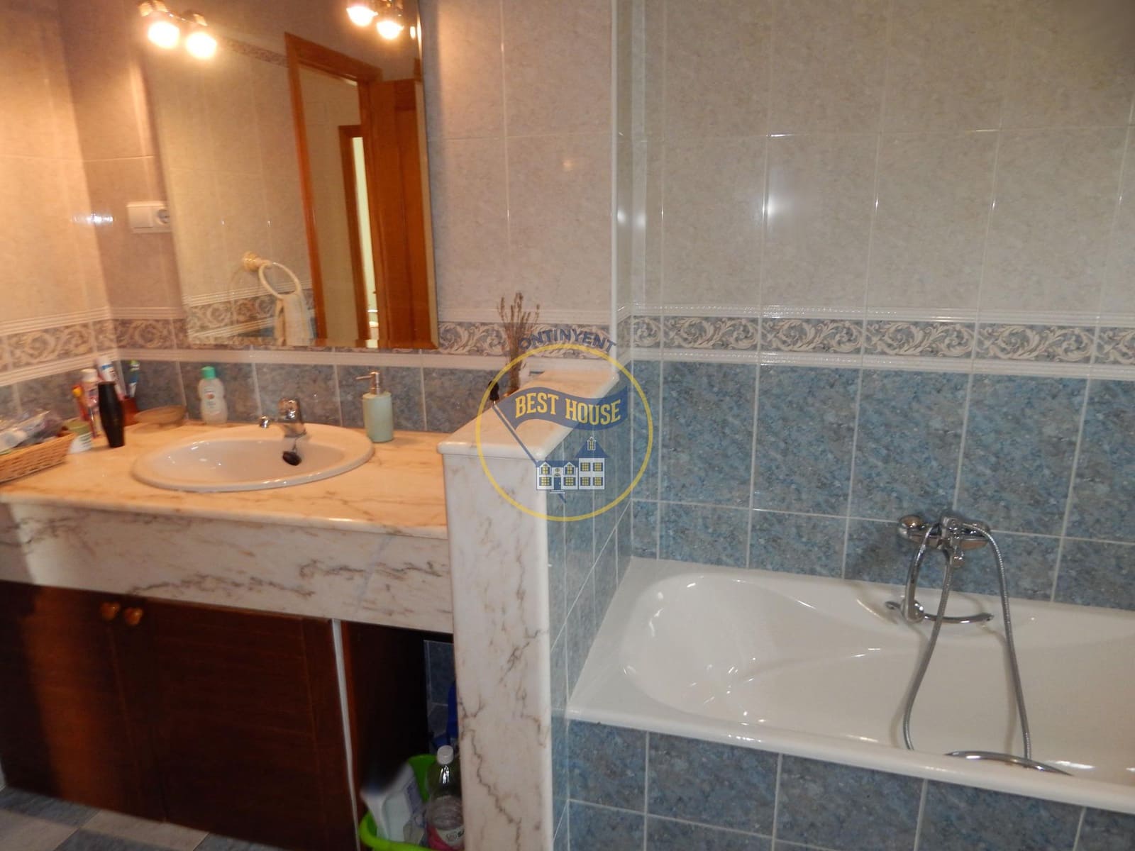 5 soveværelse Villa til salg i Bocairent med swimmingpool garage - € 376.000 (Ref: 8885996)