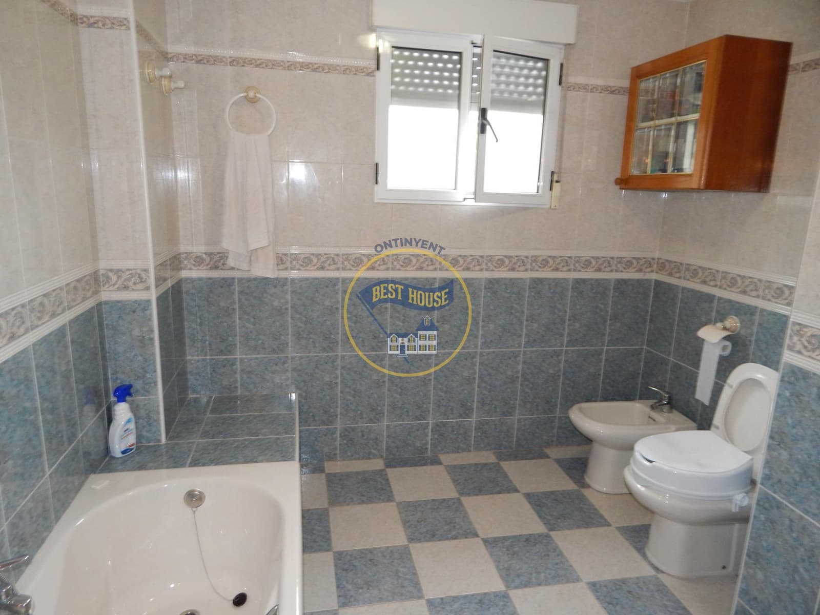 5 soveværelse Villa til salg i Bocairent med swimmingpool garage - € 376.000 (Ref: 8885996)