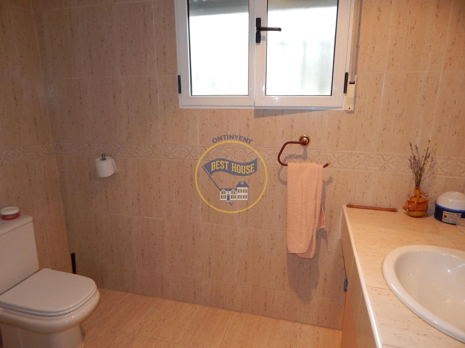 5 soveværelse Villa til salg i Bocairent med swimmingpool garage - € 376.000 (Ref: 8885996)