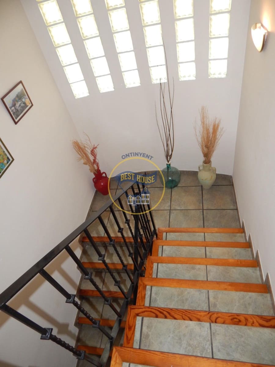 5 soveværelse Villa til salg i Bocairent med swimmingpool garage - € 376.000 (Ref: 8885996)