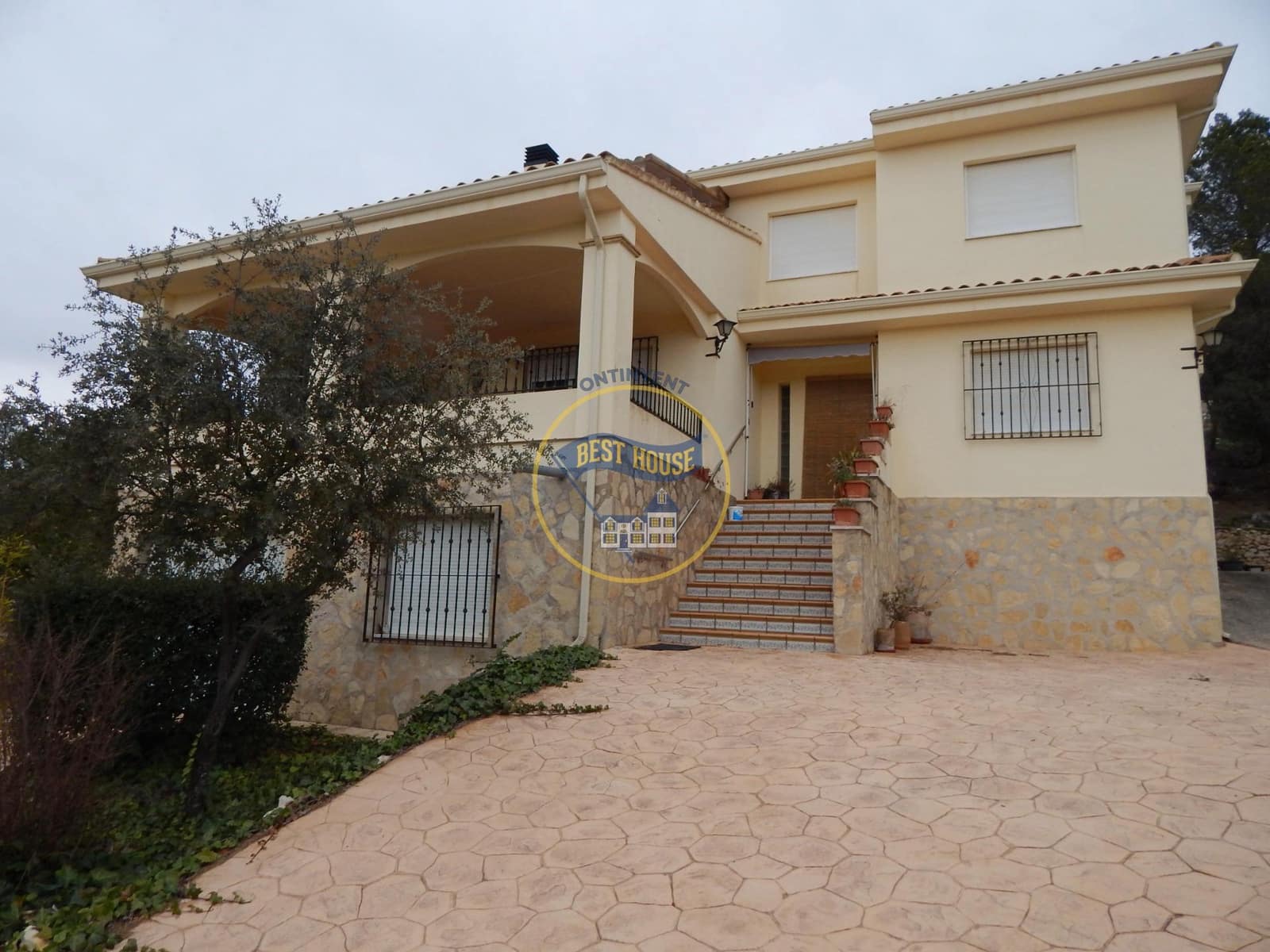 5 soveværelse Villa til salg i Bocairent med swimmingpool garage - € 376.000 (Ref: 8885996)