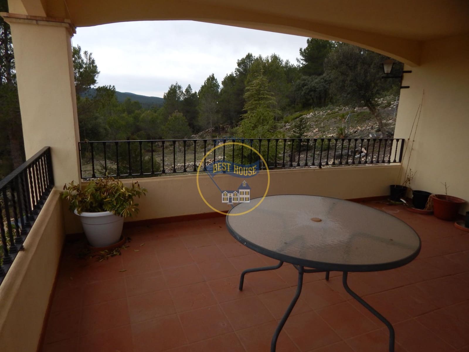 5 soveværelse Villa til salg i Bocairent med swimmingpool garage - € 376.000 (Ref: 8885996)