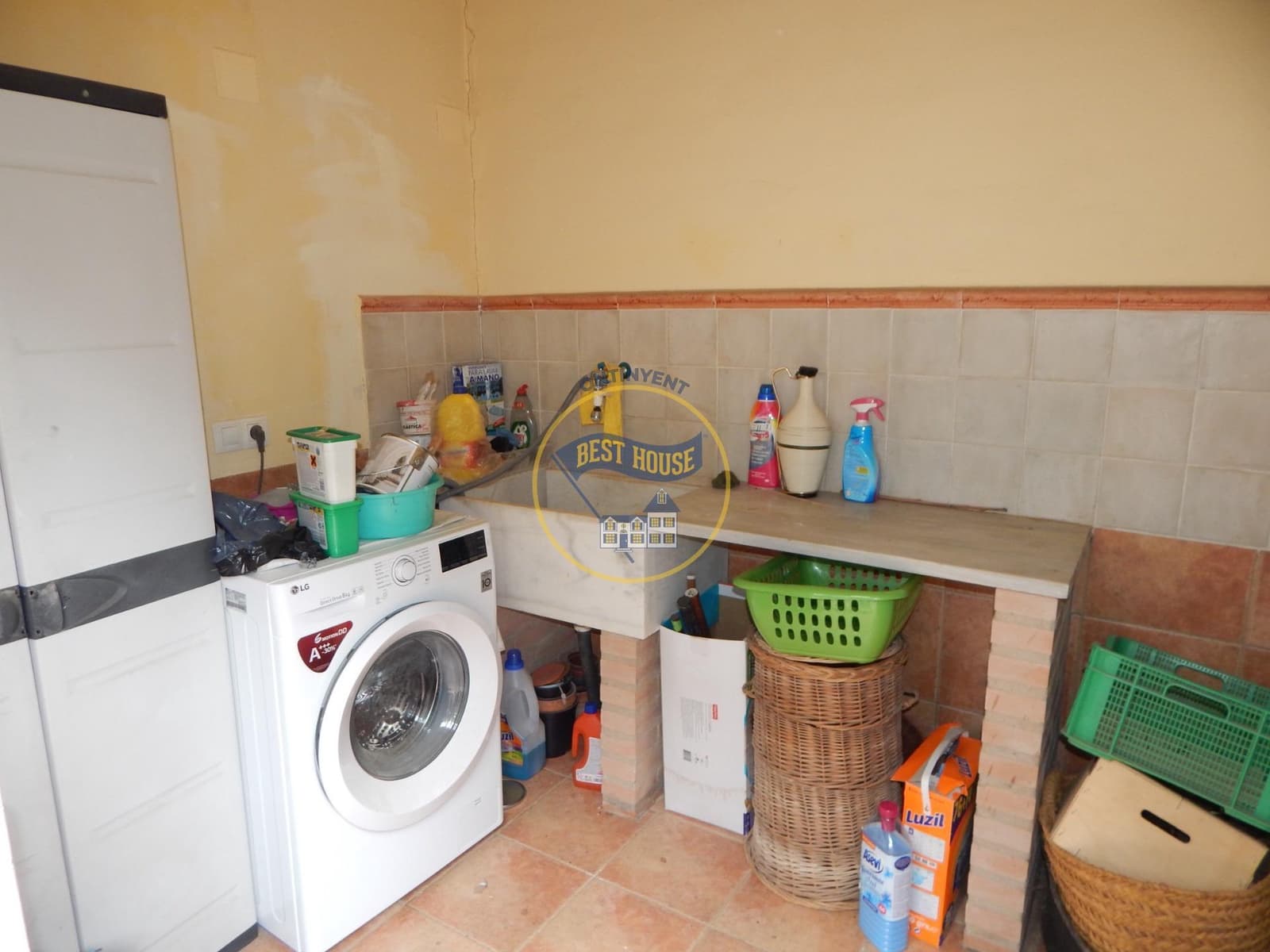 5 soveværelse Villa til salg i Bocairent med swimmingpool garage - € 376.000 (Ref: 8885996)