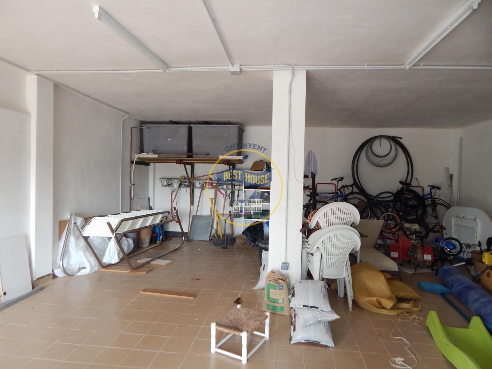 5 soveværelse Villa til salg i Bocairent med swimmingpool garage - € 376.000 (Ref: 8885996)