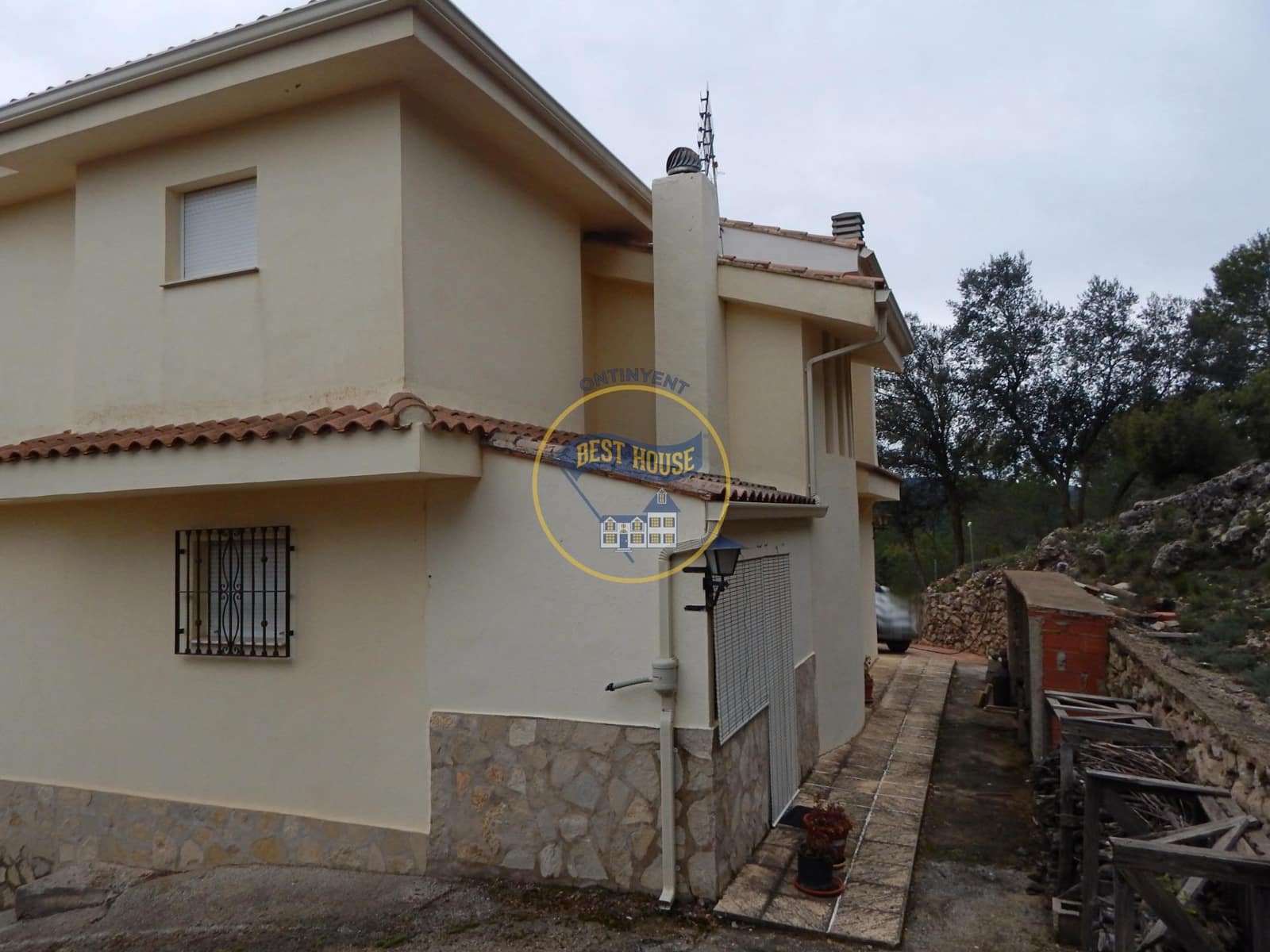 5 soveværelse Villa til salg i Bocairent med swimmingpool garage - € 376.000 (Ref: 8885996)