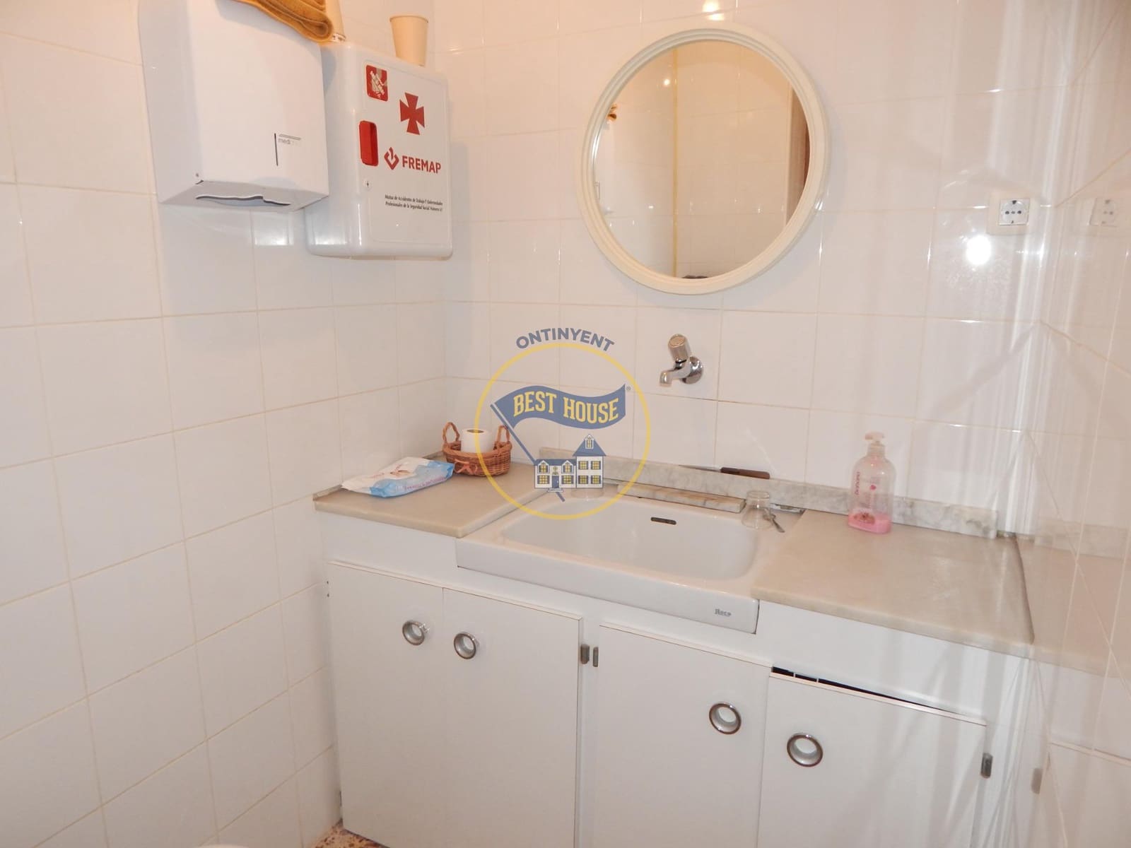 Commercieel te koop in Ontinyent - € 80.000 (Ref: 8911173)