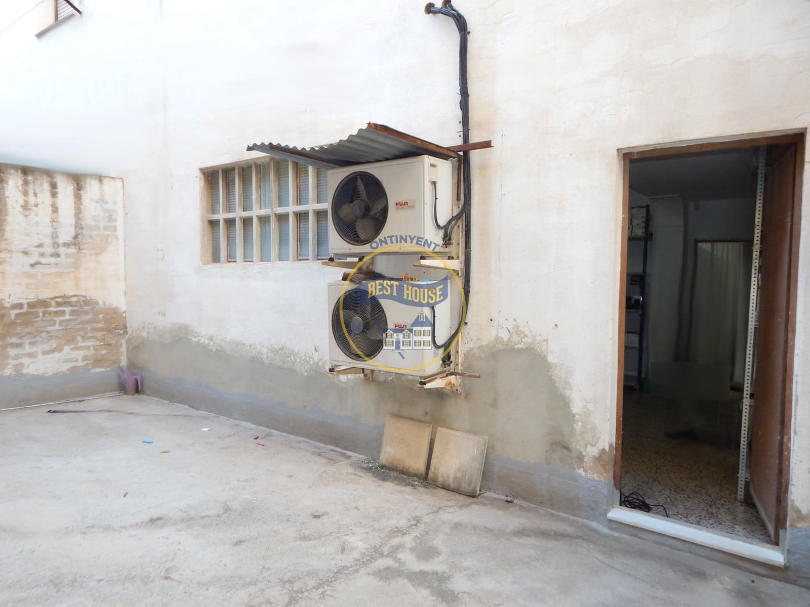 Commercieel te koop in Ontinyent - € 80.000 (Ref: 8911173)