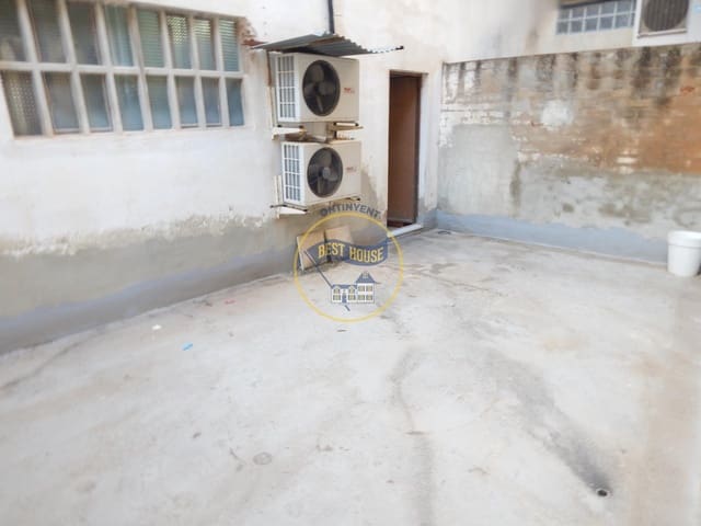 Commercieel te koop in Ontinyent - € 80.000 (Ref: 8911173)