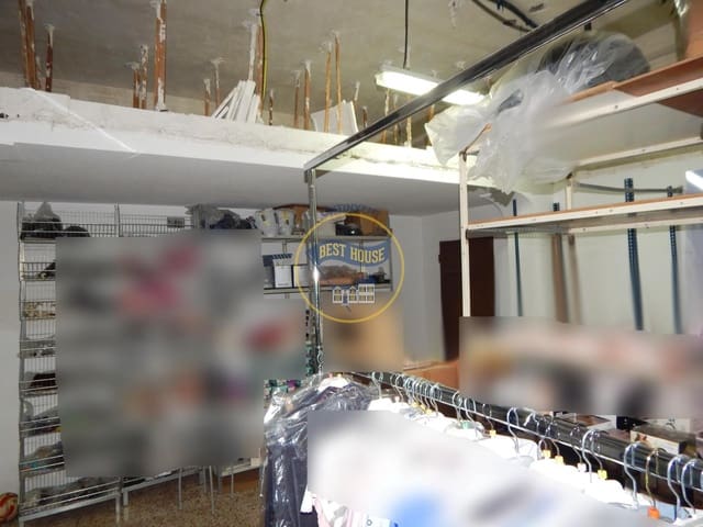 Commercieel te koop in Ontinyent - € 80.000 (Ref: 8911173)