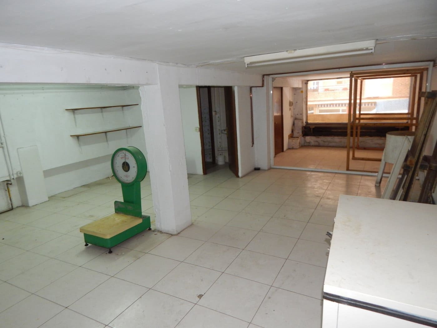 3 makuuhuone Kaupallinen vuokrattavana paikassa Ontinyent - 400 € (Ref: 8950688)