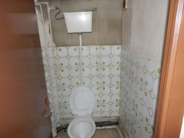 3 makuuhuone Kaupallinen vuokrattavana paikassa Ontinyent - 400 € (Ref: 8950688)