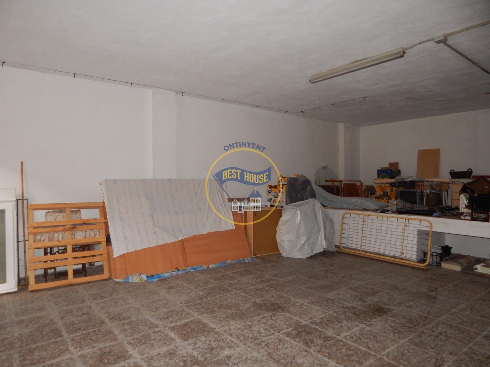 Kaupallinen myytävänä paikassa Bocairent - 60 000 € (Ref: 8982516)