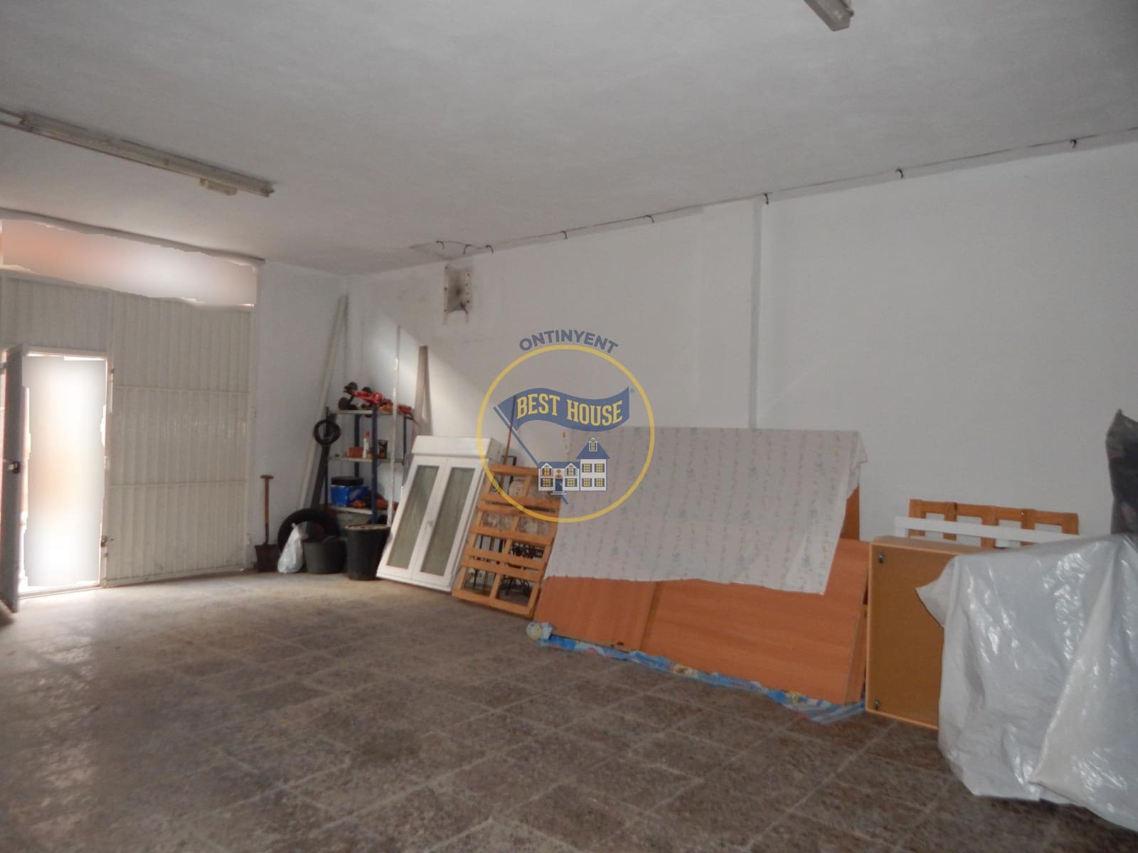 Kaupallinen myytävänä paikassa Bocairent - 60 000 € (Ref: 8982516)