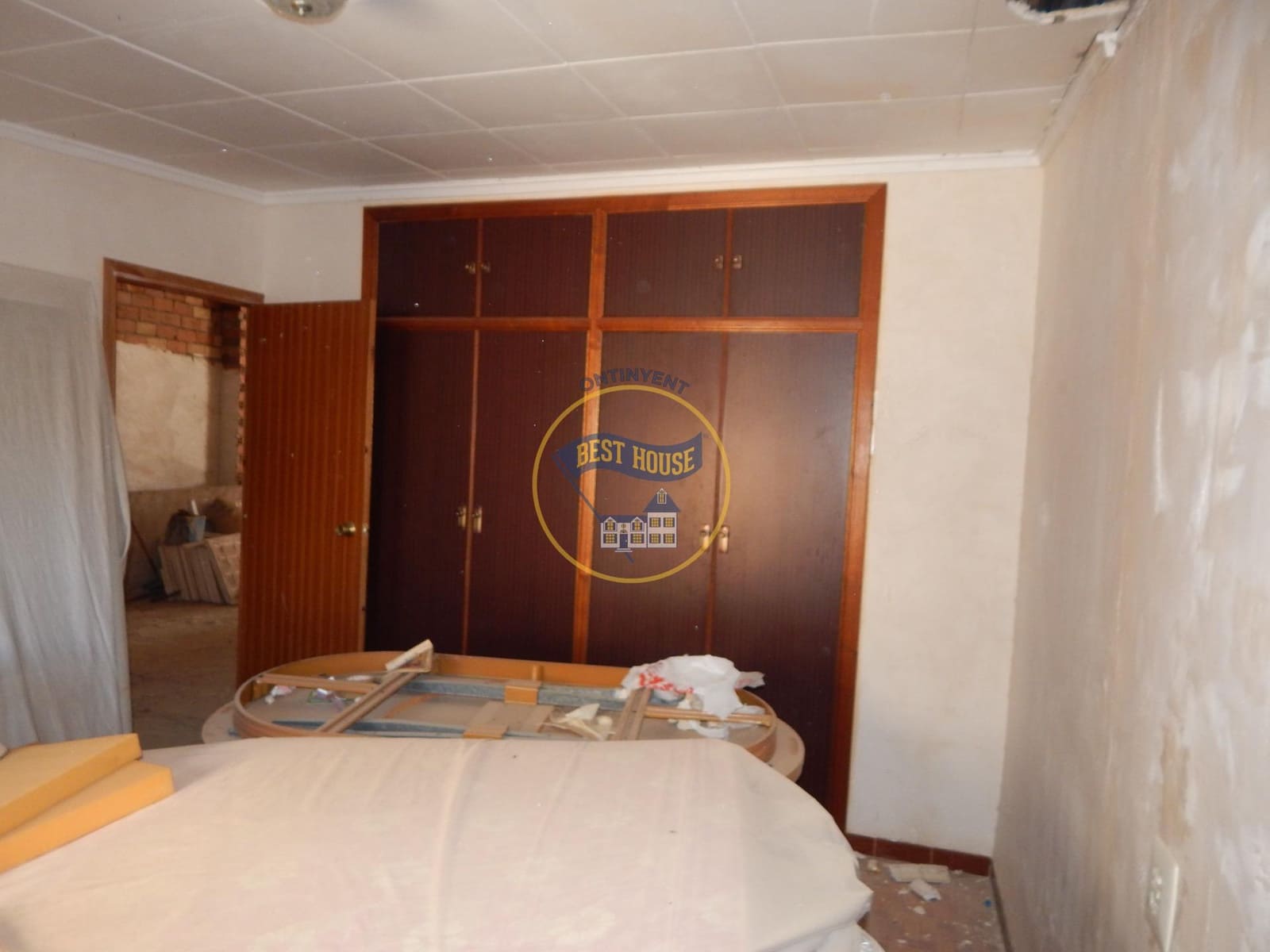 5 quarto Casa em Banda para venda em Montaverner - 100 000 € (Ref: 9005280)