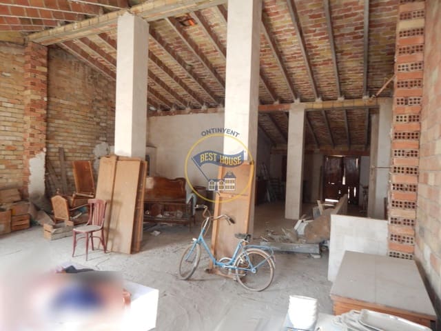 5 bedroom Townhouse for sale in Montaverner - € 100,000 (Ref: 9005280)