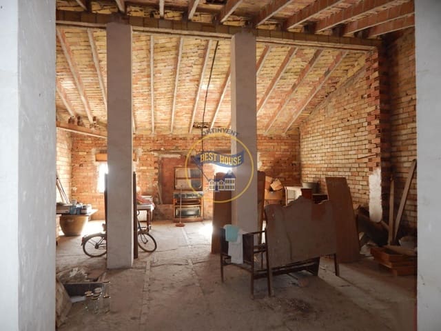 5 bedroom Townhouse for sale in Montaverner - € 100,000 (Ref: 9005280)