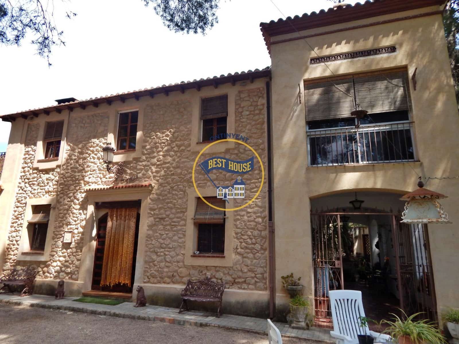 7 bedroom Villa for sale in Cocentaina with pool garage - € 950,000 (Ref: 9017321)