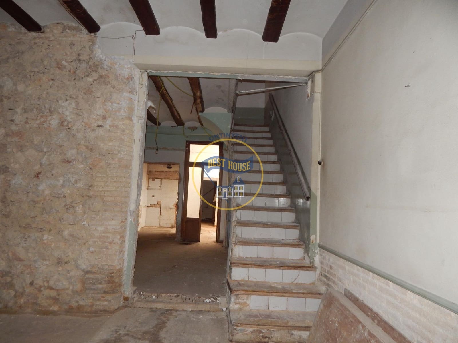 Hus till salu i Ontinyent - 150 000 € (Ref: 9049037)