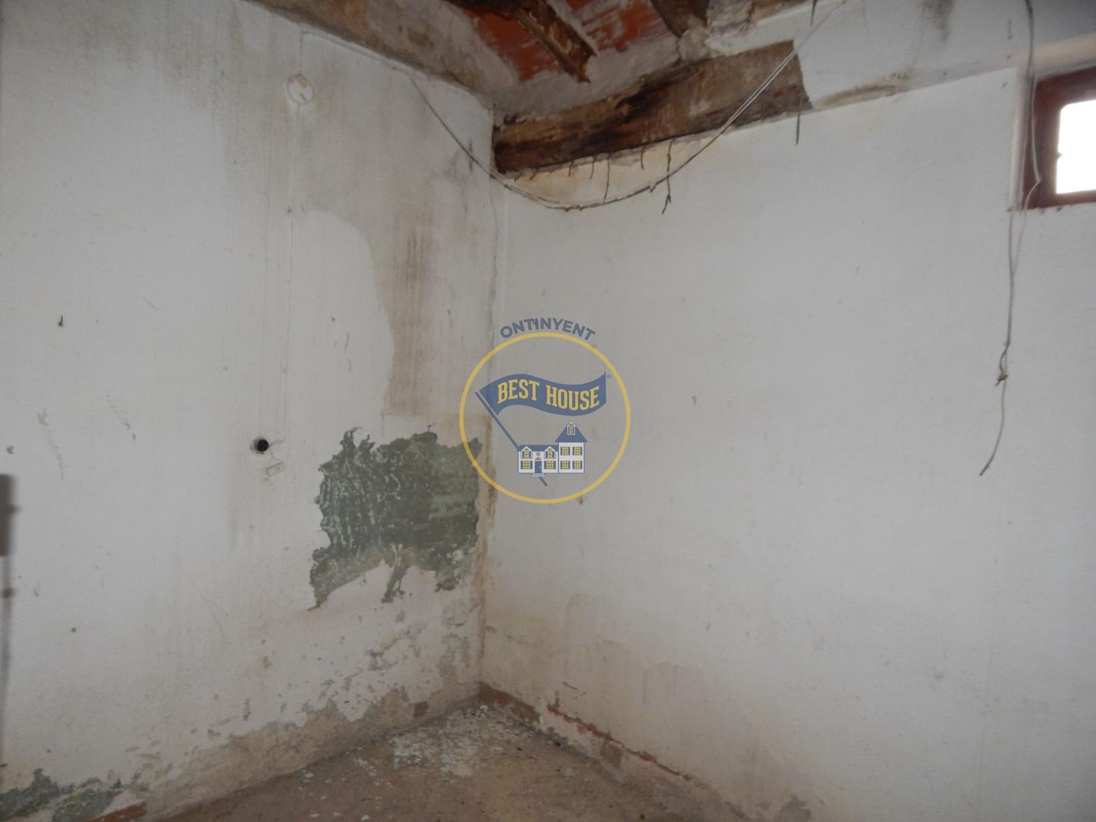 Hus till salu i Ontinyent - 150 000 € (Ref: 9049037)