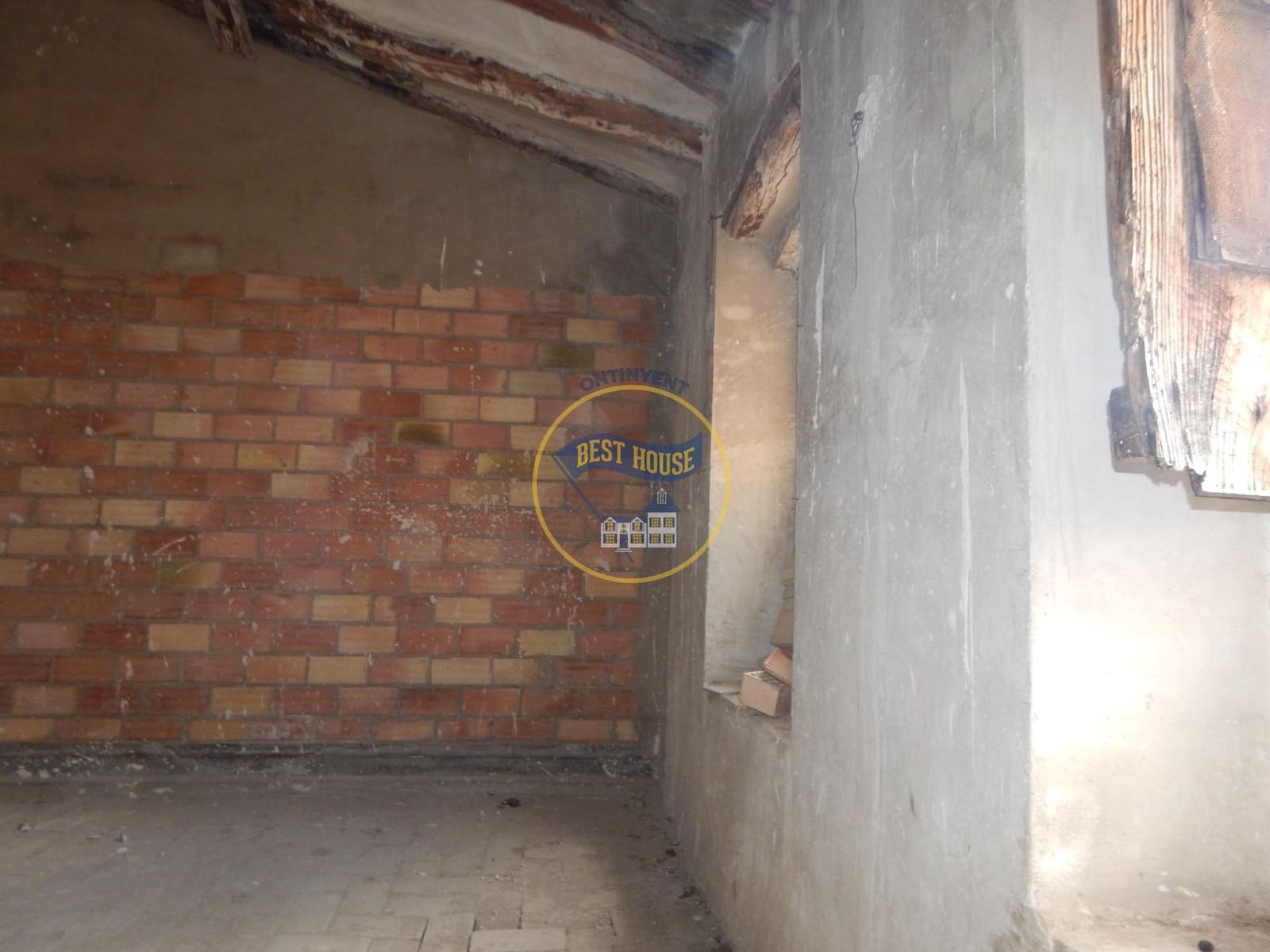 Hus till salu i Ontinyent - 150 000 € (Ref: 9049037)