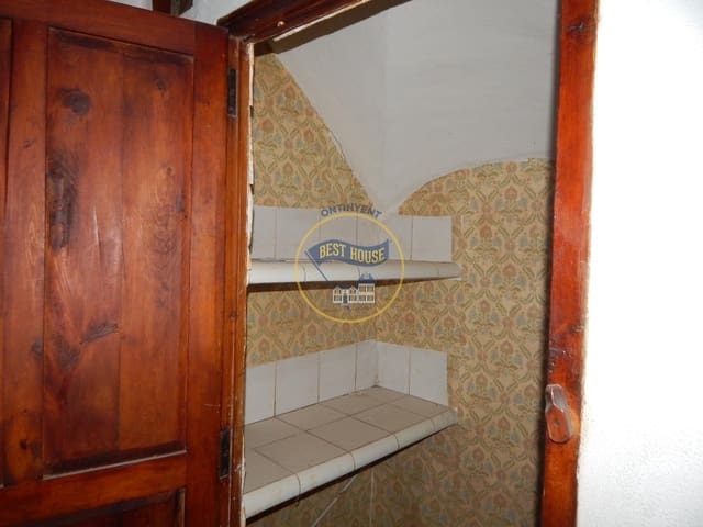 Townhouse for sale in Ontinyent - € 150,000 (Ref: 9049037)