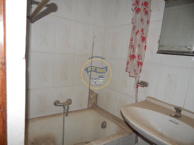 Townhouse for sale in Ontinyent - € 150,000 (Ref: 9049037)