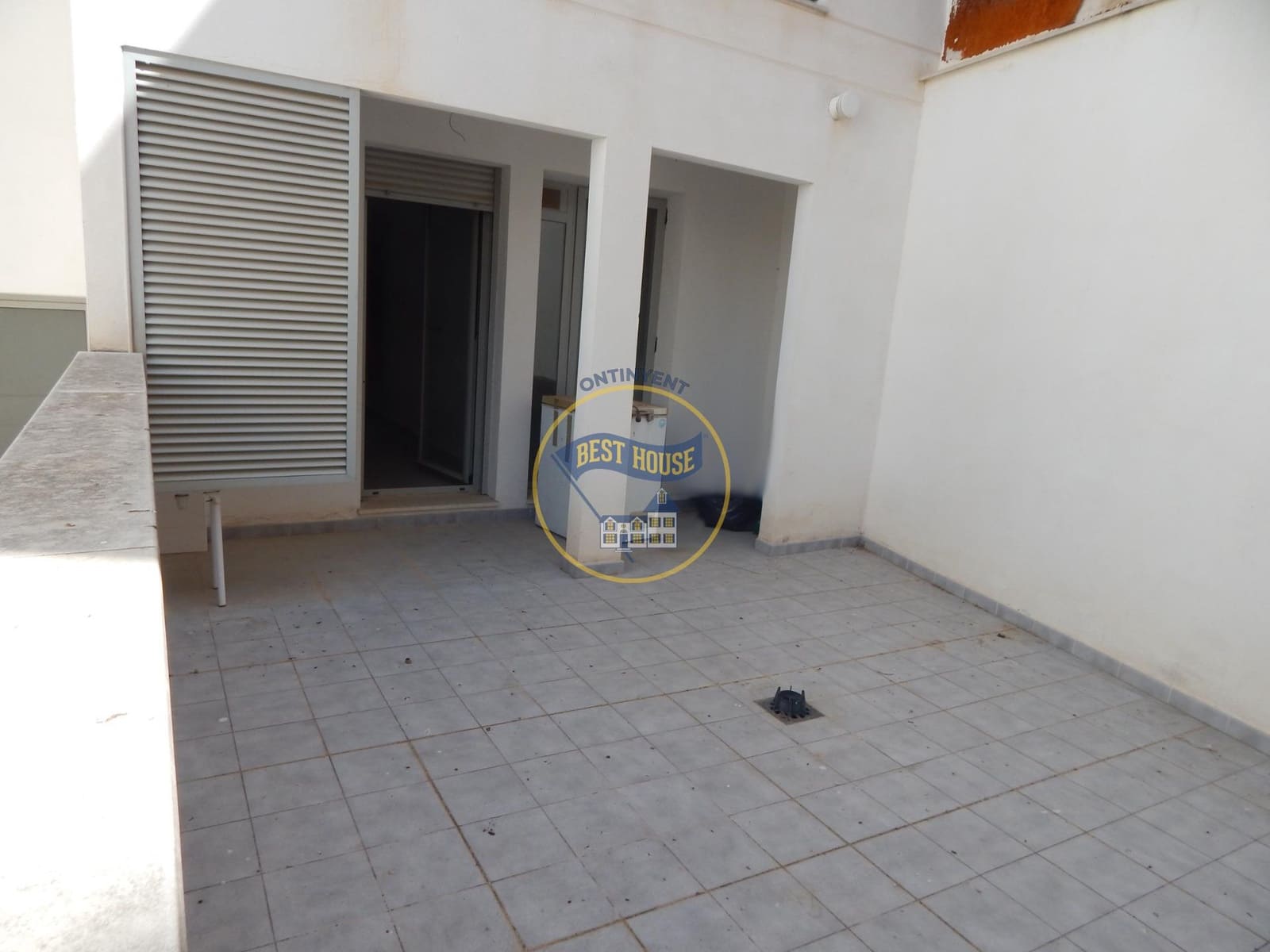 5 soveværelse Lejlighed til salg i Albaida med garage - € 130.000 (Ref: 9068952)