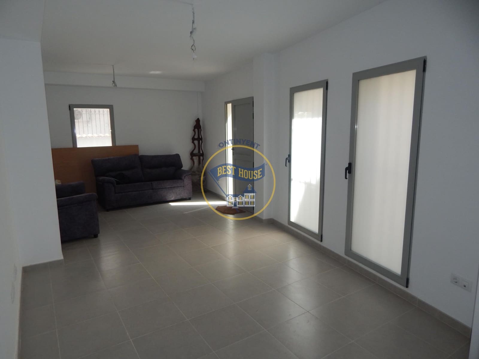 5 soveværelse Lejlighed til salg i Albaida med garage - € 130.000 (Ref: 9068952)