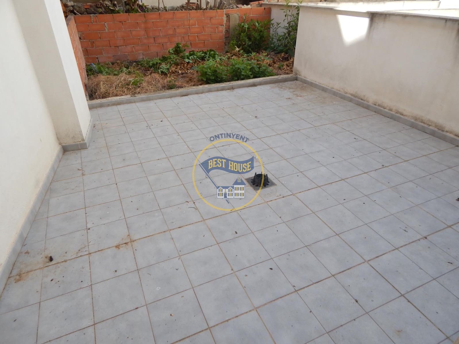 5 soveværelse Lejlighed til salg i Albaida med garage - € 130.000 (Ref: 9068952)