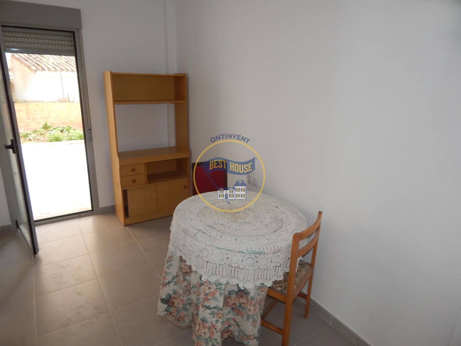 5 soveværelse Lejlighed til salg i Albaida med garage - € 130.000 (Ref: 9068952)