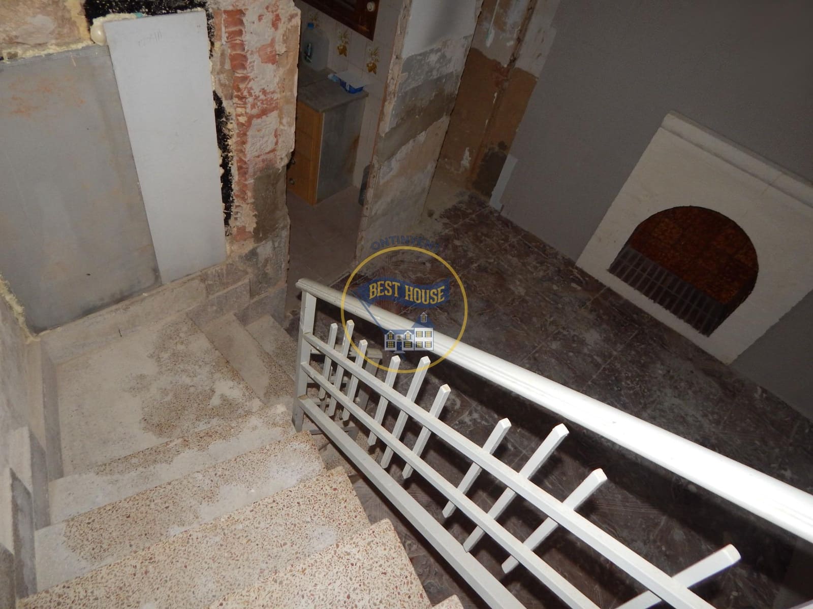 4 bedroom Townhouse for sale in Albaida - € 89,900 (Ref: 9081712)