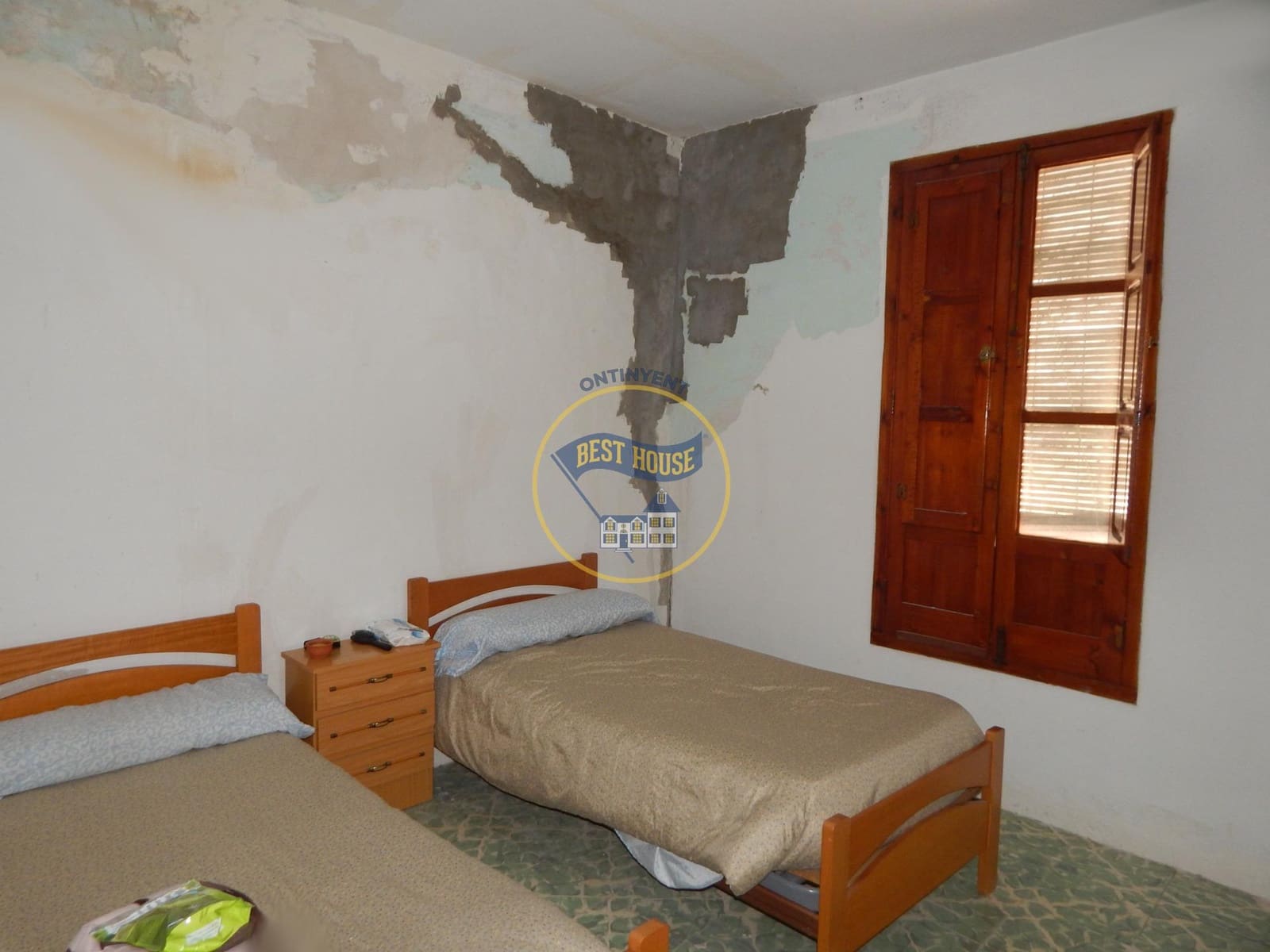 4 bedroom Townhouse for sale in Albaida - € 89,900 (Ref: 9081712)