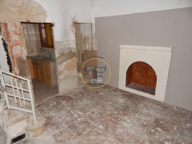 4 soveværelse Byhus til salg i Albaida - € 89.900 (Ref: 9081712)