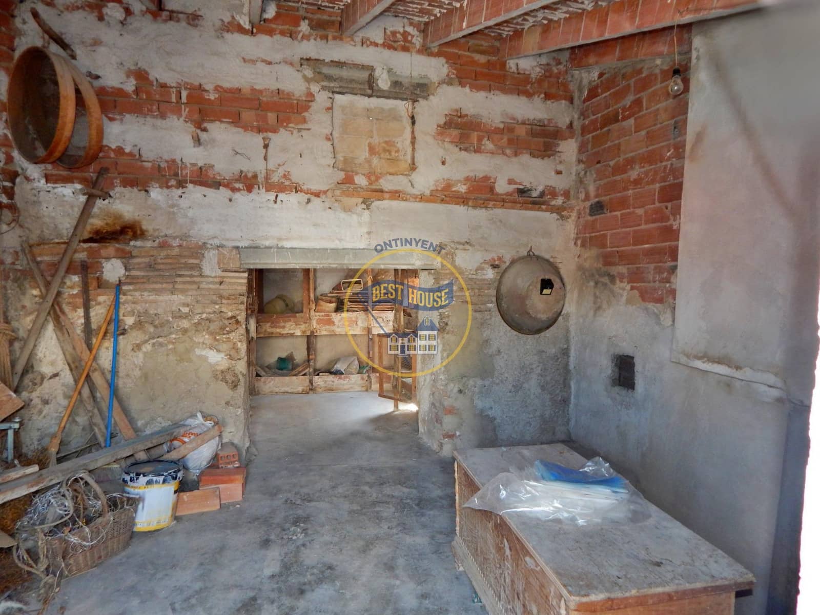 4 bedroom Townhouse for sale in Albaida - € 89,900 (Ref: 9081712)
