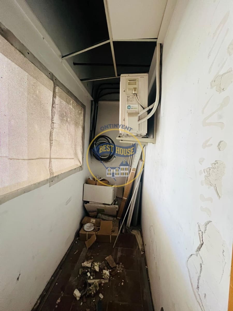 Erhverv til salg i Ontinyent - € 150.000 (Ref: 9089965)