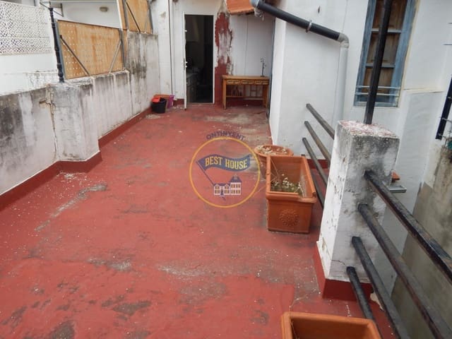 8 bedroom Townhouse for sale in Ontinyent - € 130,000 (Ref: 9104792)