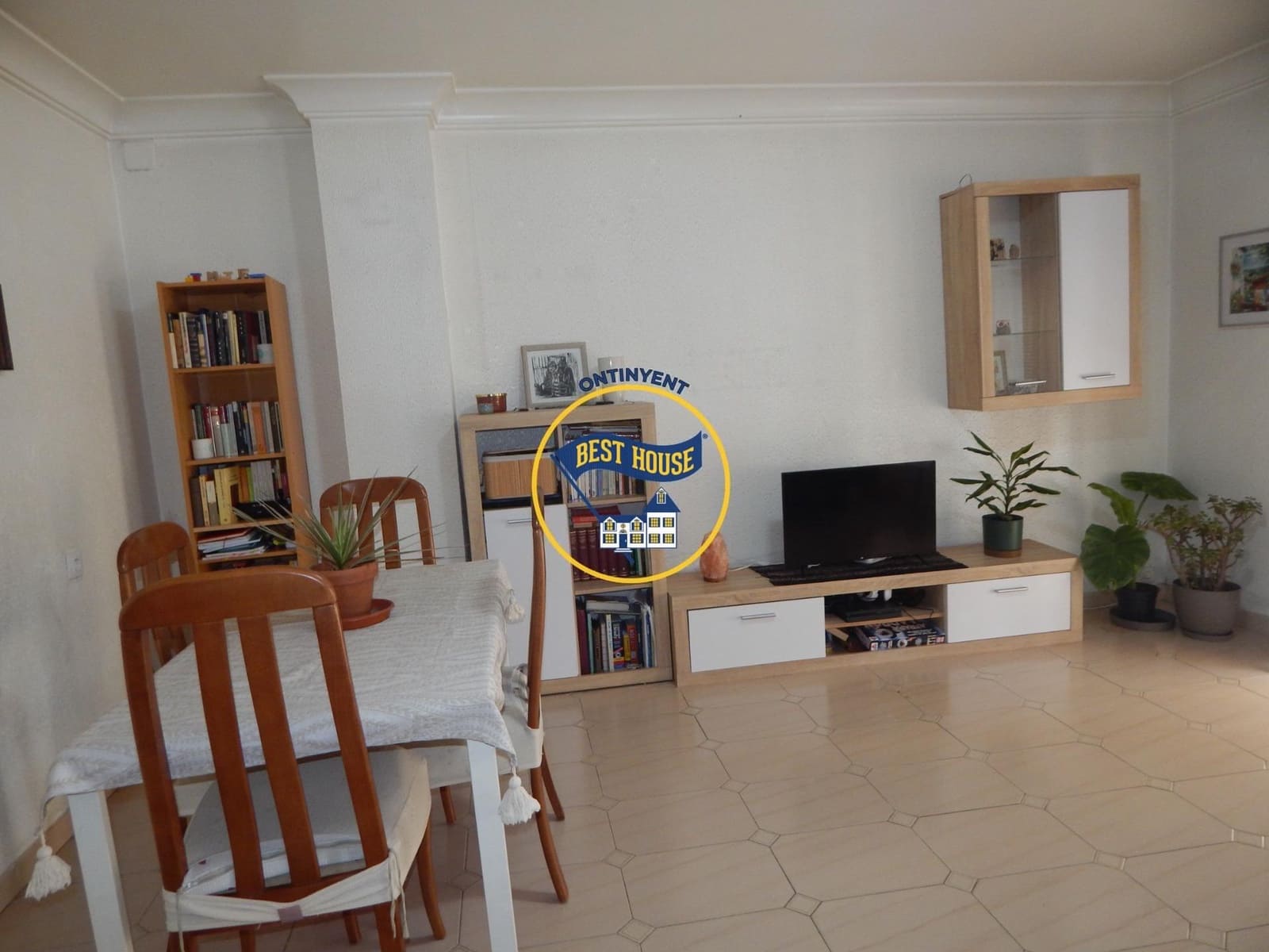 3 soveværelse Byhus til salg i Ontinyent med garage - € 65.000 (Ref: 9128513)