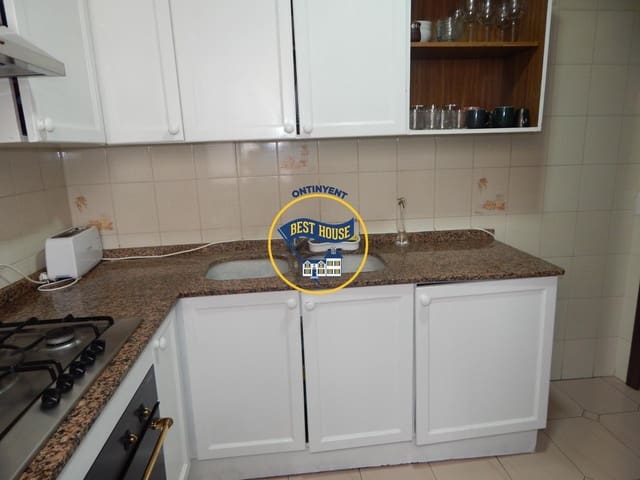 3 bedroom Townhouse for sale in Ontinyent with garage - € 65,000 (Ref: 9128513)