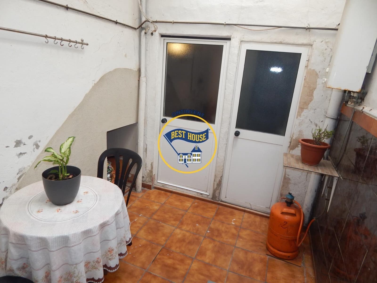 3 soveværelse Byhus til salg i Ontinyent med garage - € 65.000 (Ref: 9128513)